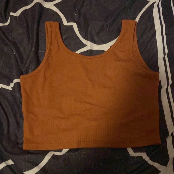 4 XL shirts - Picture 2 of 12